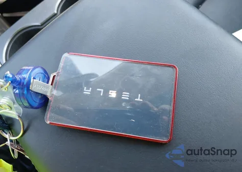 2022 Tesla Model Y Performance Dual Motor All-Wheel Drive z USA, uszkodzony, nr VIN 7SAYGDEF9NF542745